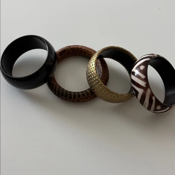 Set of Four Stylish Bangle Bracelets - Picture 3 of 3